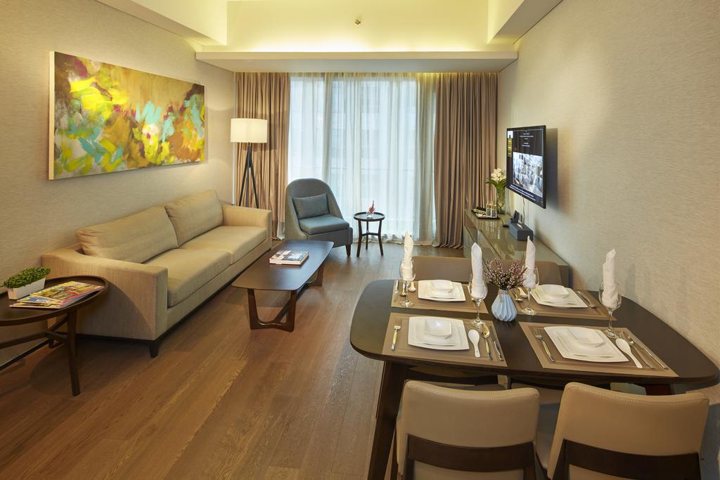 I'M Hotel Makati City Exterior photo Living room