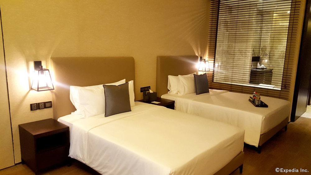 I'M Hotel Makati City Exterior photo Deluxe Room